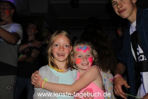 neon_party_073 neon_party_073