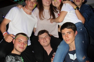 neon_party_143 neon_party_143